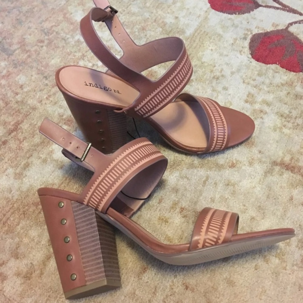 Size 10 indigo rd heels